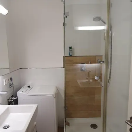 Black Forest Schwarzwaldliebe Pool Sauna Tennis Tischtennis Wifi Netflix